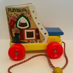 Playskool Vintage “Old Woman in the Shoe” Lacing Boot & Pull Toy Ages 2-5